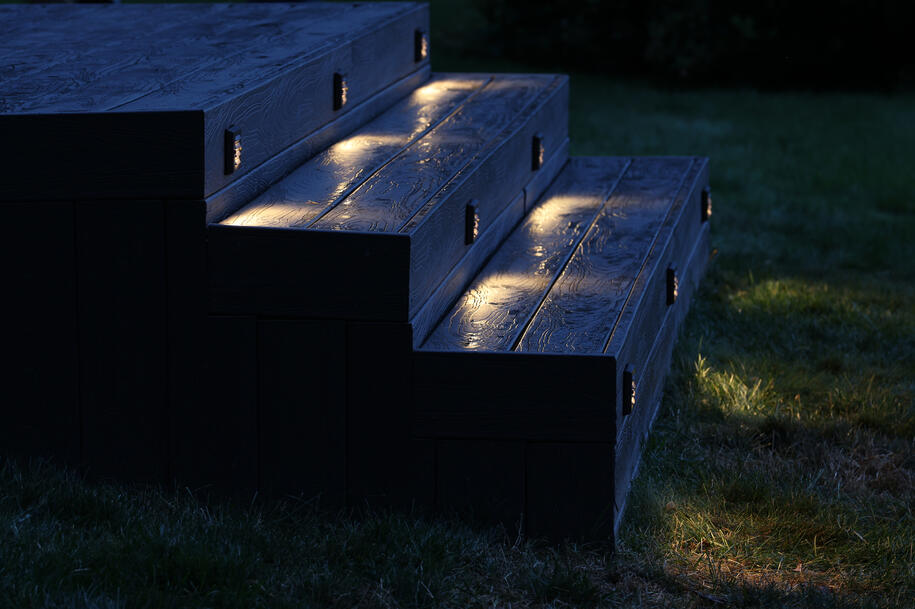 Patio & Walkway Lighting